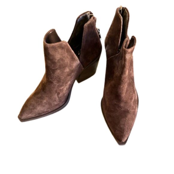 Chocolate Brown Suede Gigietta Ankle Boots Vince Camuto 6.5 Unworn - Picture 1 of 5